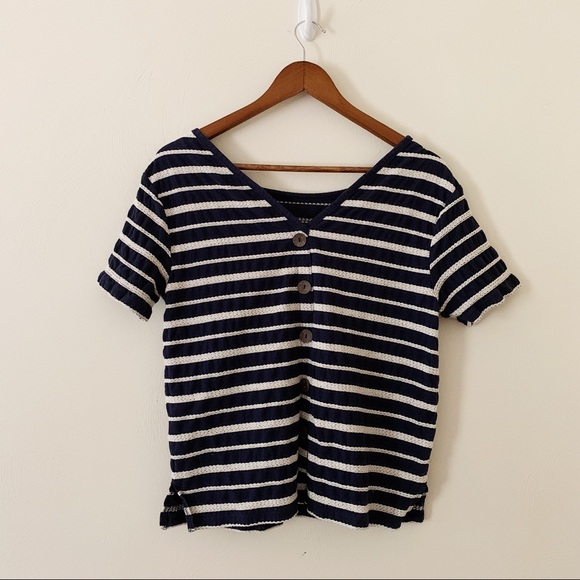 Old Navy Top Size M - Picture 2 of 4